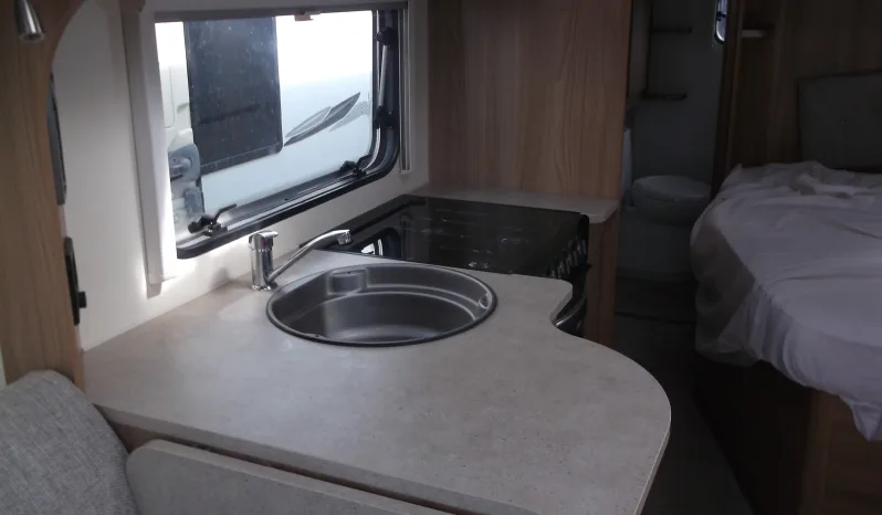 2016 Bailey Pegasus Verona with motor mover, front towing cover and bespoke bedding set!! full